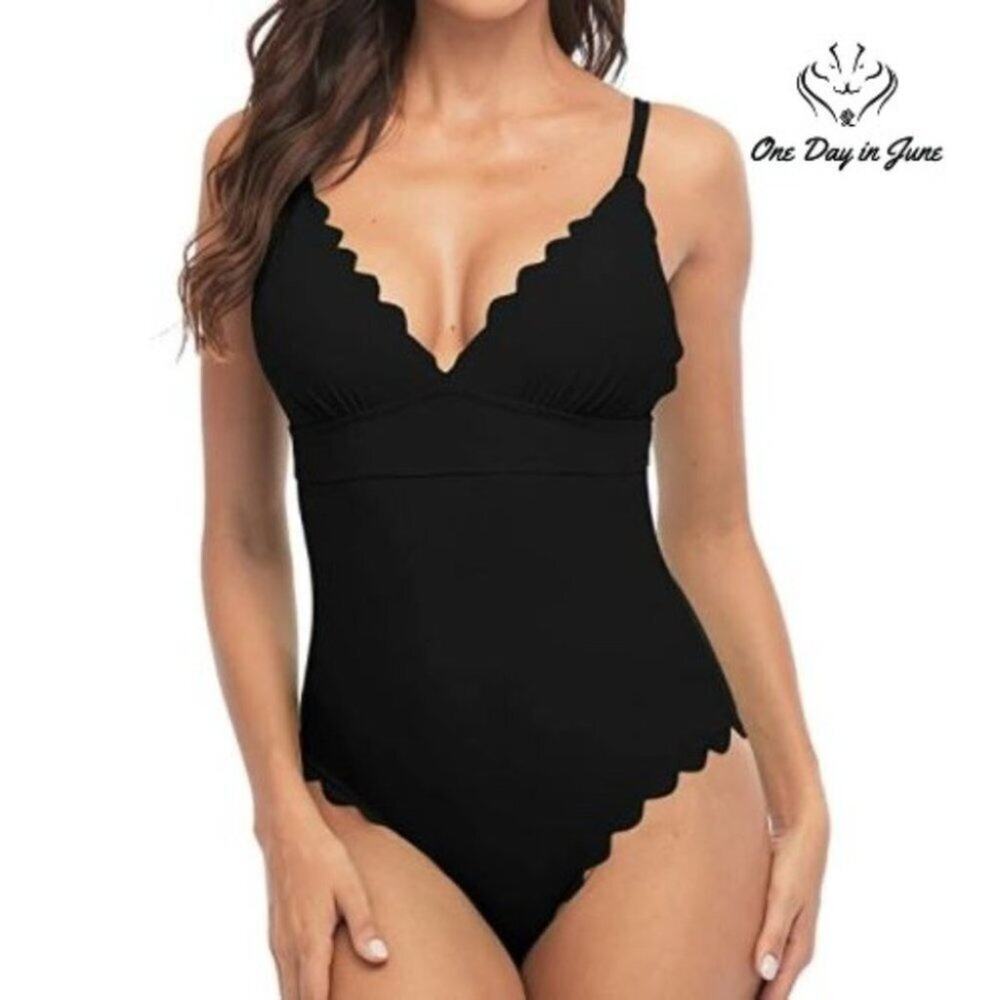 Sociala Scalloped Padded High Cut One Piece Size S